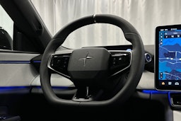 musta Polestar 4 2025 kuva 20.