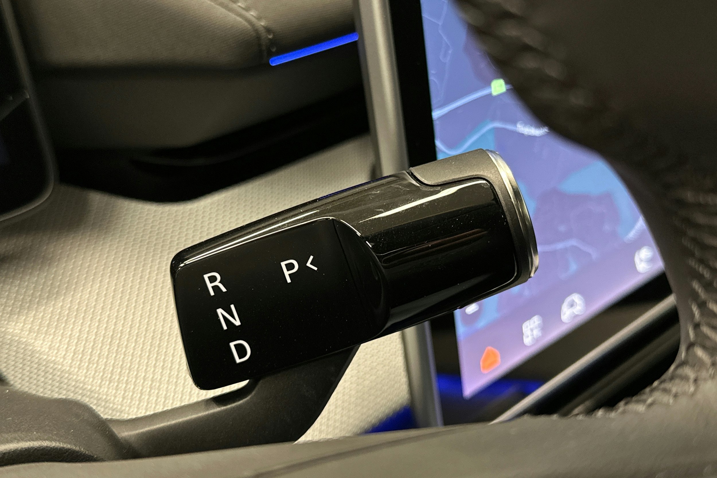 musta Polestar 4 2025 kuva 33.