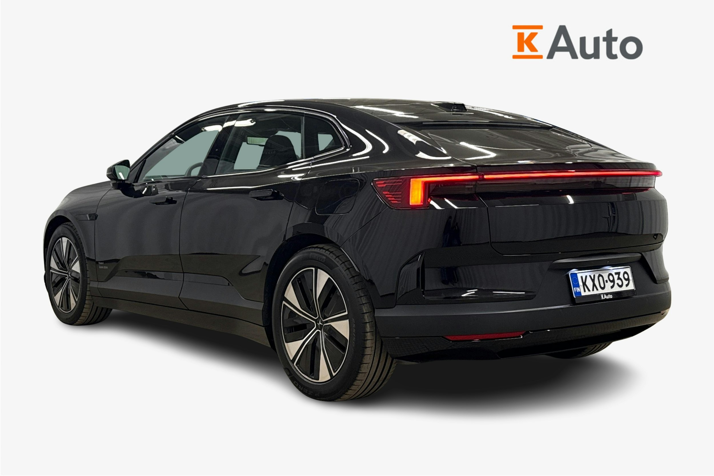 musta Polestar 4 2025 kuva 2.