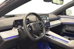 musta Polestar 4 2025 kuva 7.