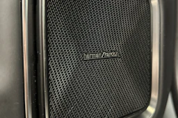 harmaa Polestar 4 2026 kuva 18.