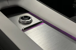 harmaa Polestar 4 2026 kuva 24.