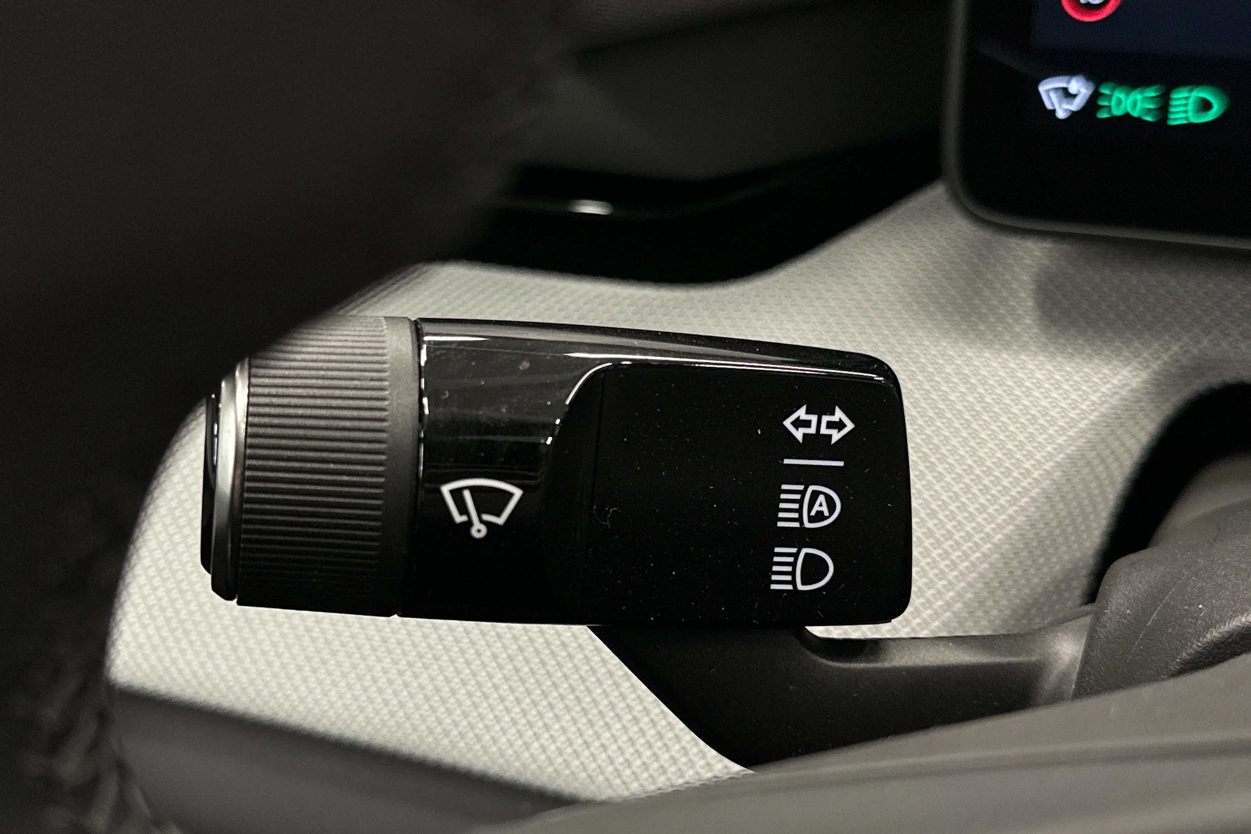 harmaa Polestar 4 2026 kuva 37.