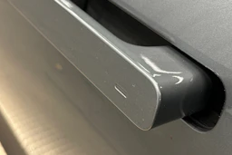 harmaa Polestar 4 2026 kuva 40.
