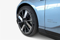 sininen Polestar 4 2025 kuva 12.