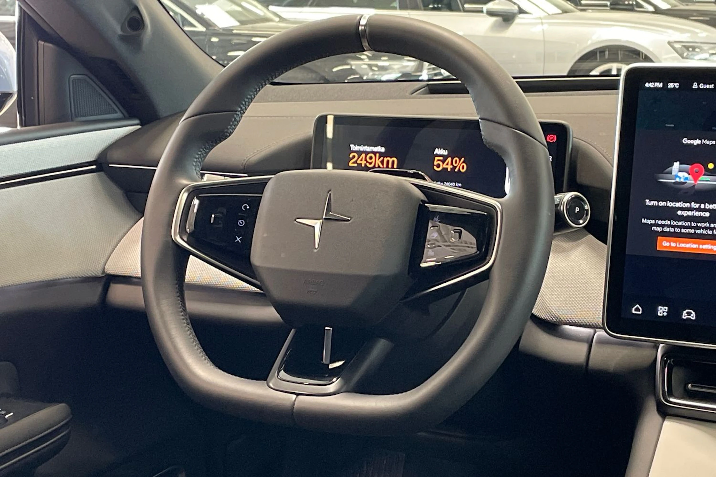 sininen Polestar 4 2025 kuva 18.