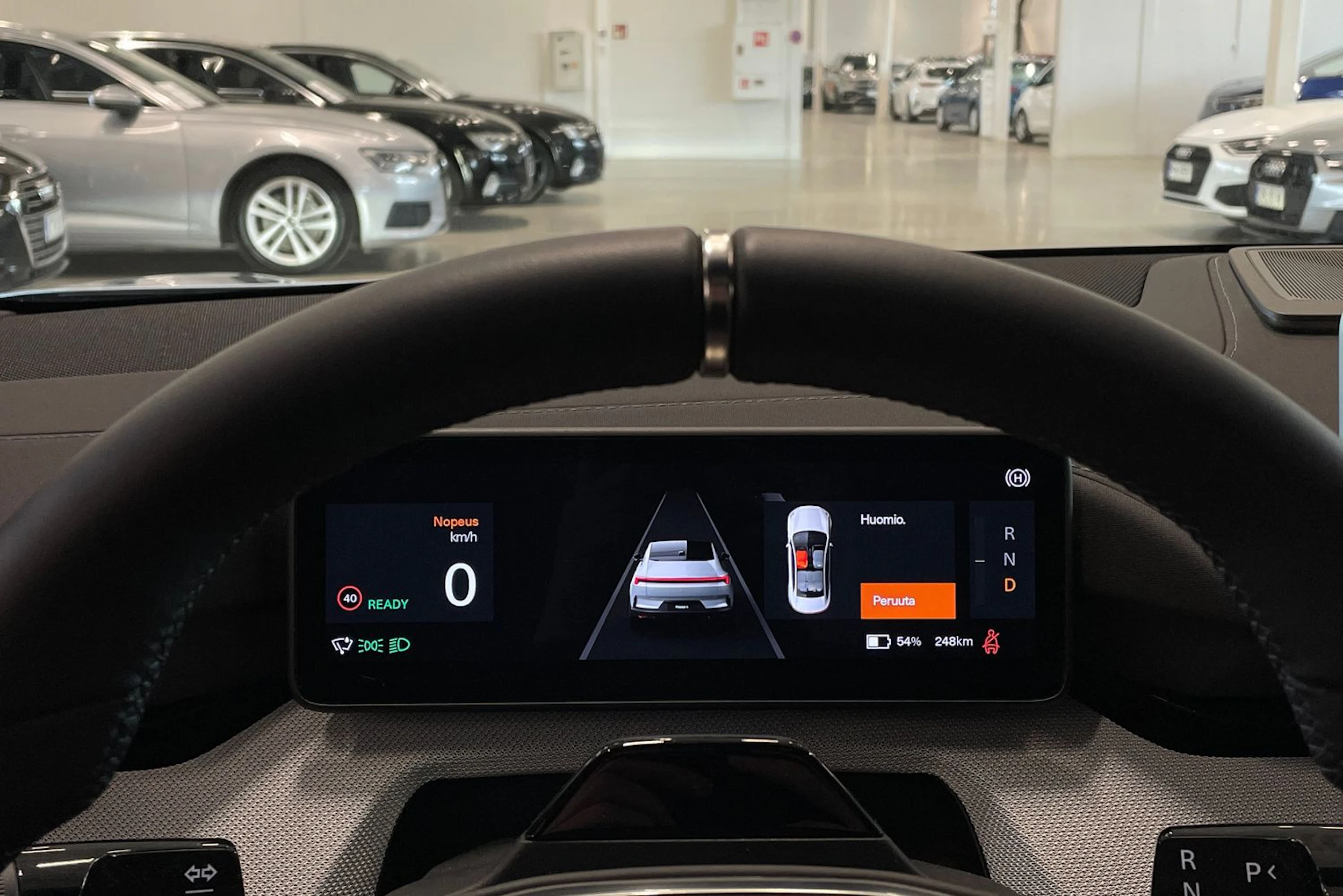 sininen Polestar 4 2025 kuva 20.