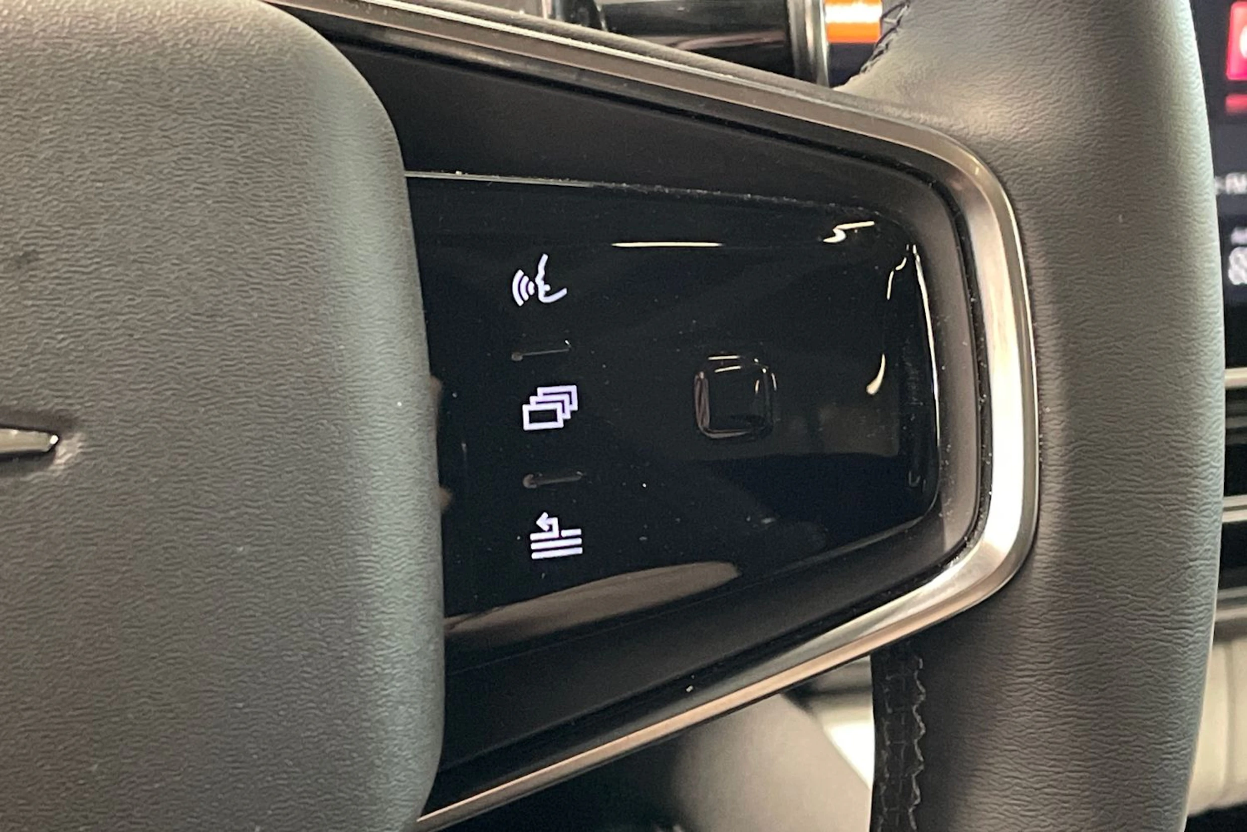 sininen Polestar 4 2025 kuva 21.