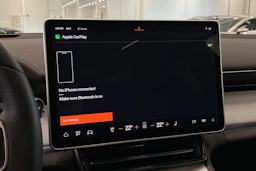 sininen Polestar 4 2025 kuva 26.