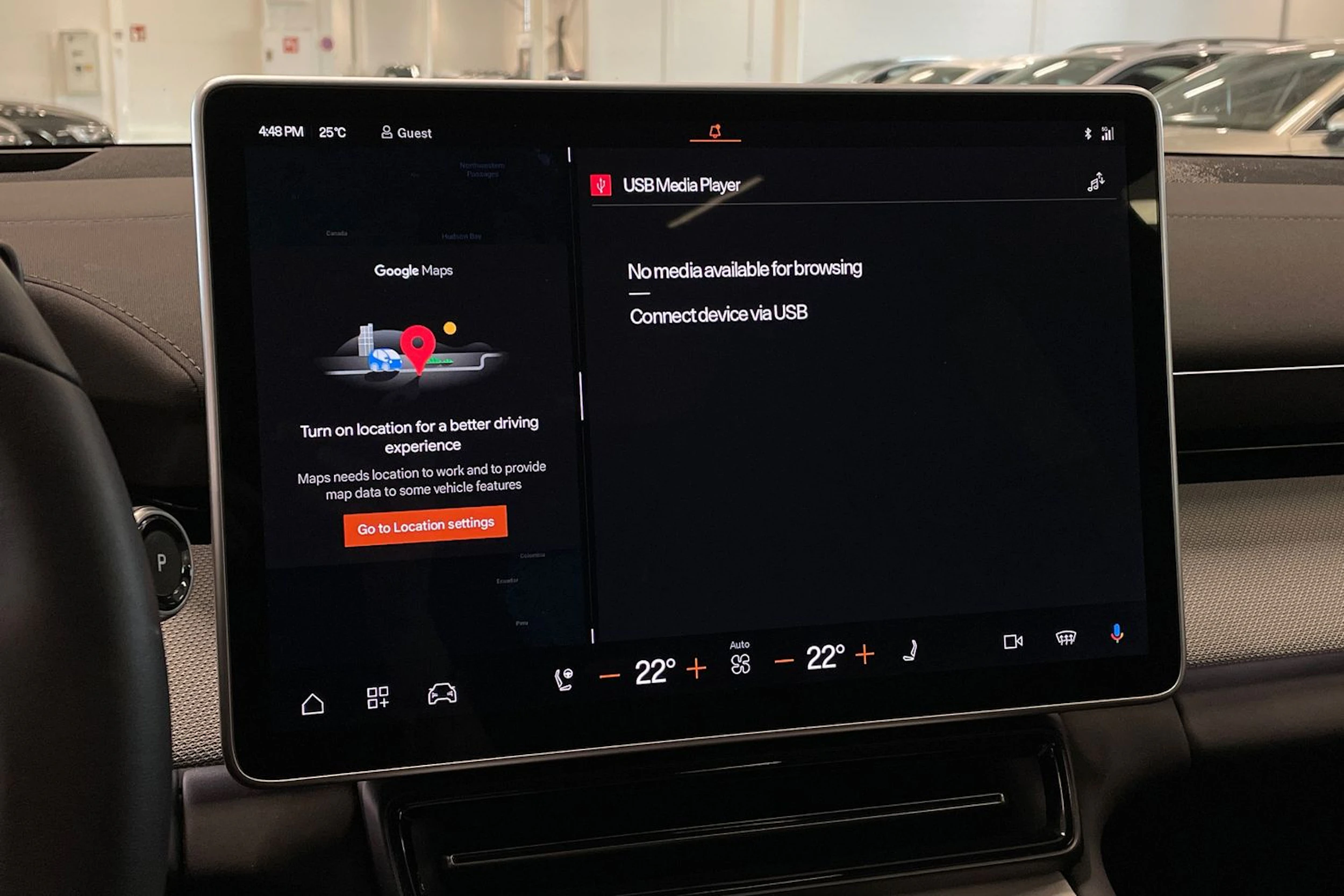 sininen Polestar 4 2025 kuva 27.