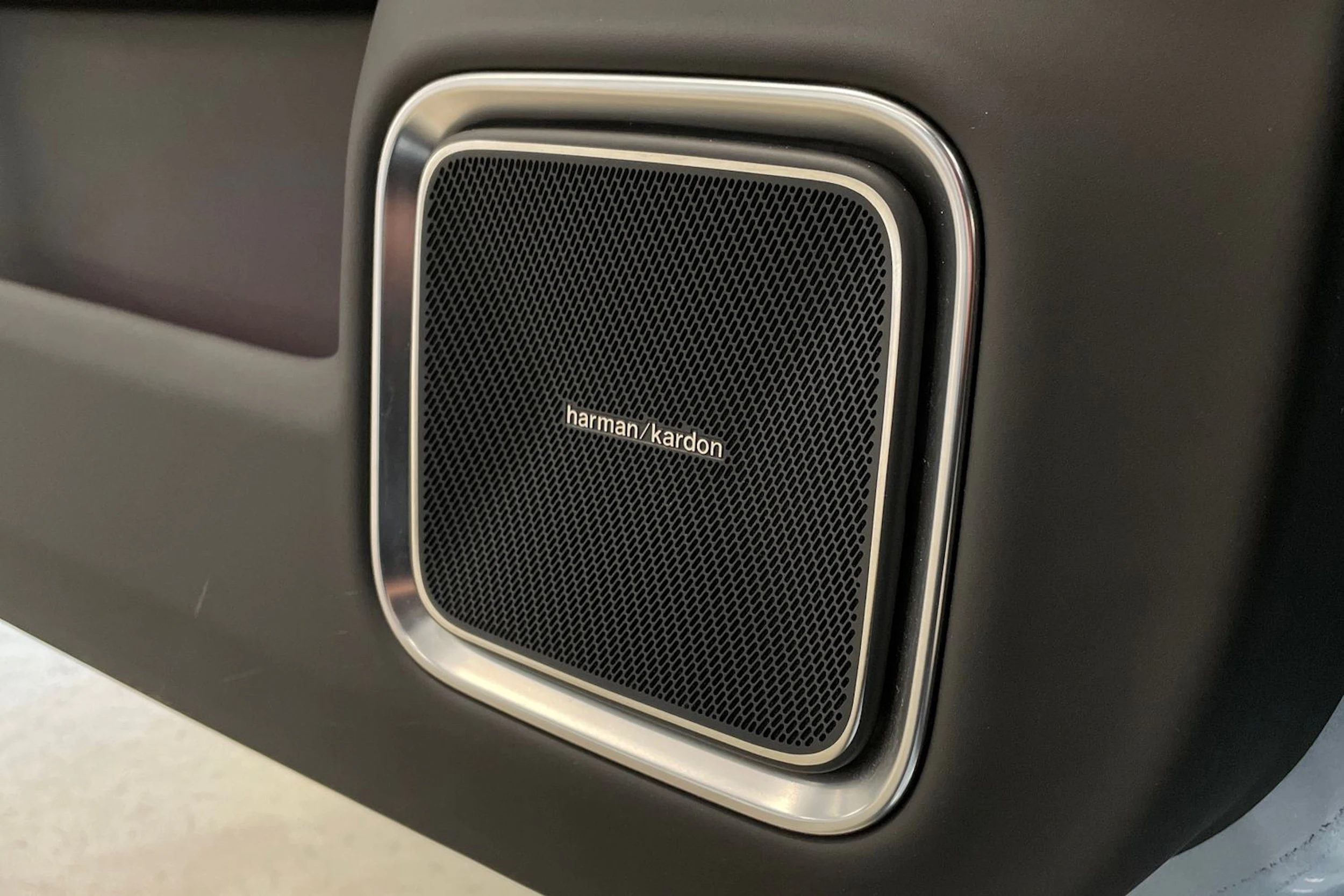 sininen Polestar 4 2025 kuva 37.