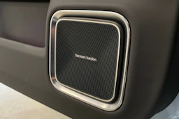 sininen Polestar 4 2025 kuva 37.