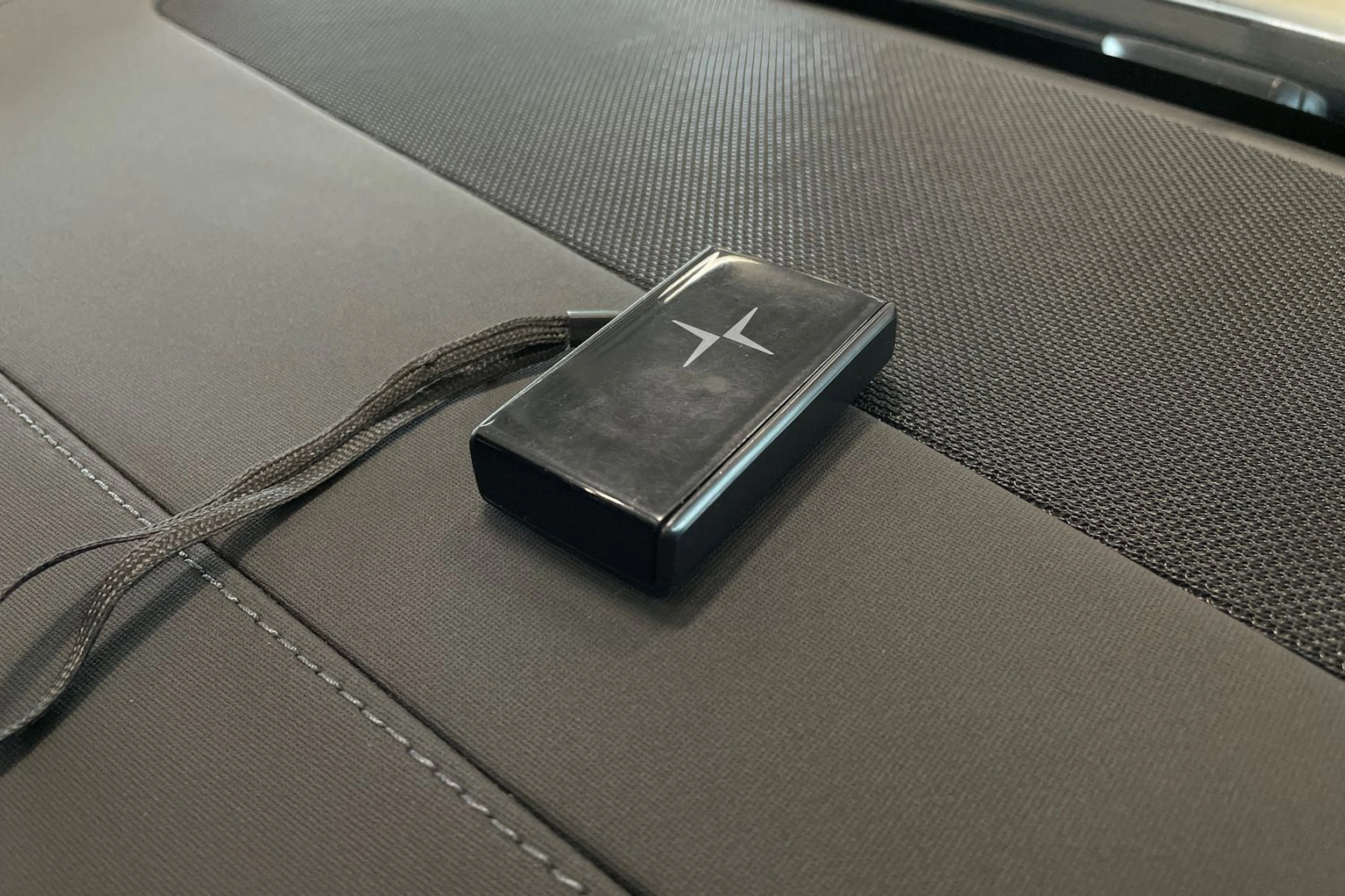 sininen Polestar 4 2025 kuva 41.