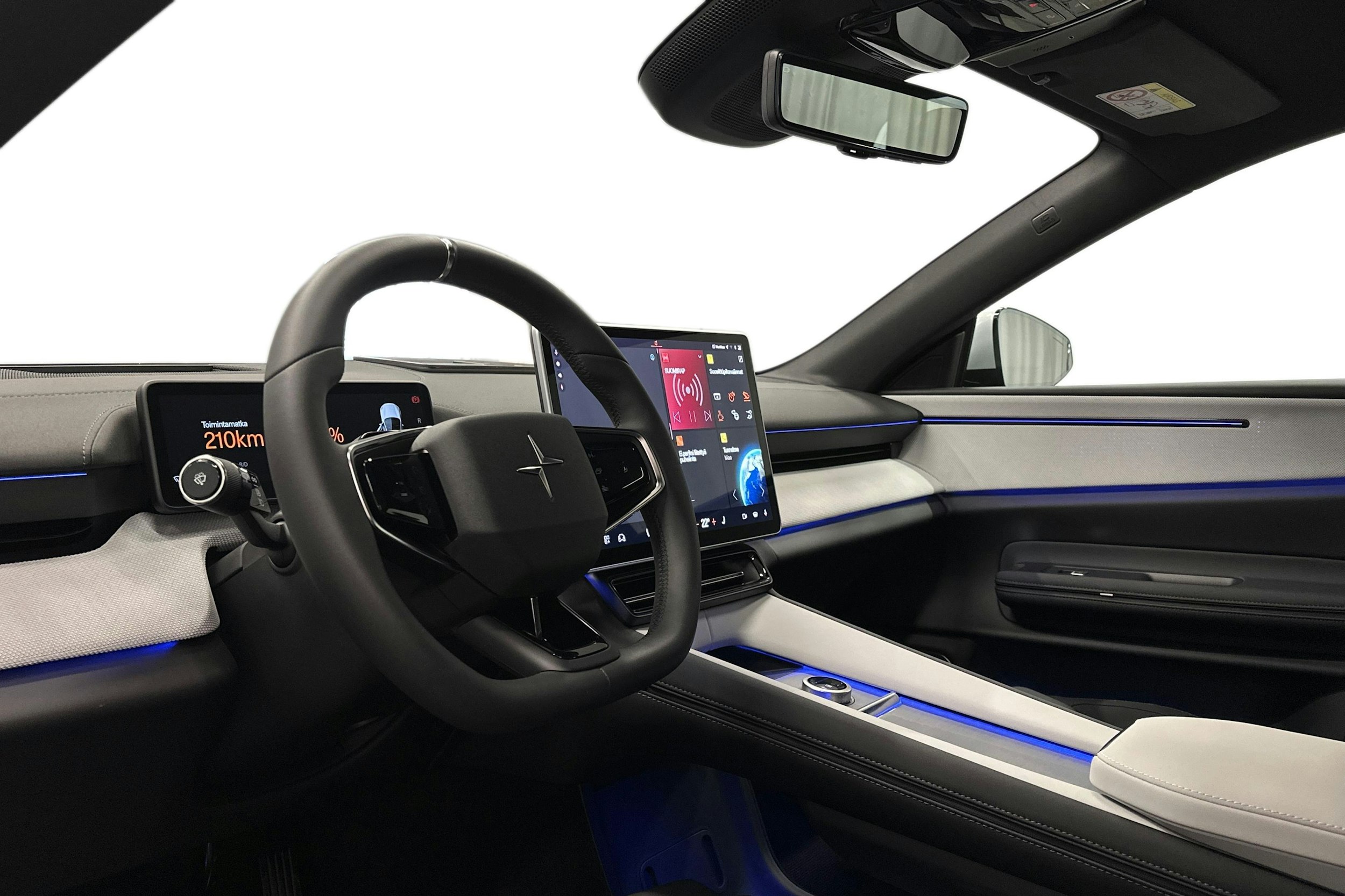 harmaa Polestar 4 2025 kuva 7.