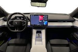 harmaa Polestar 4 2025 kuva 9.