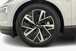 harmaa Polestar 4 2025 kuva 11.