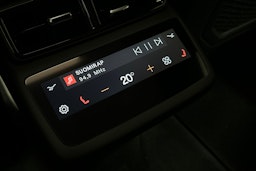 harmaa Polestar 4 2025 kuva 16.