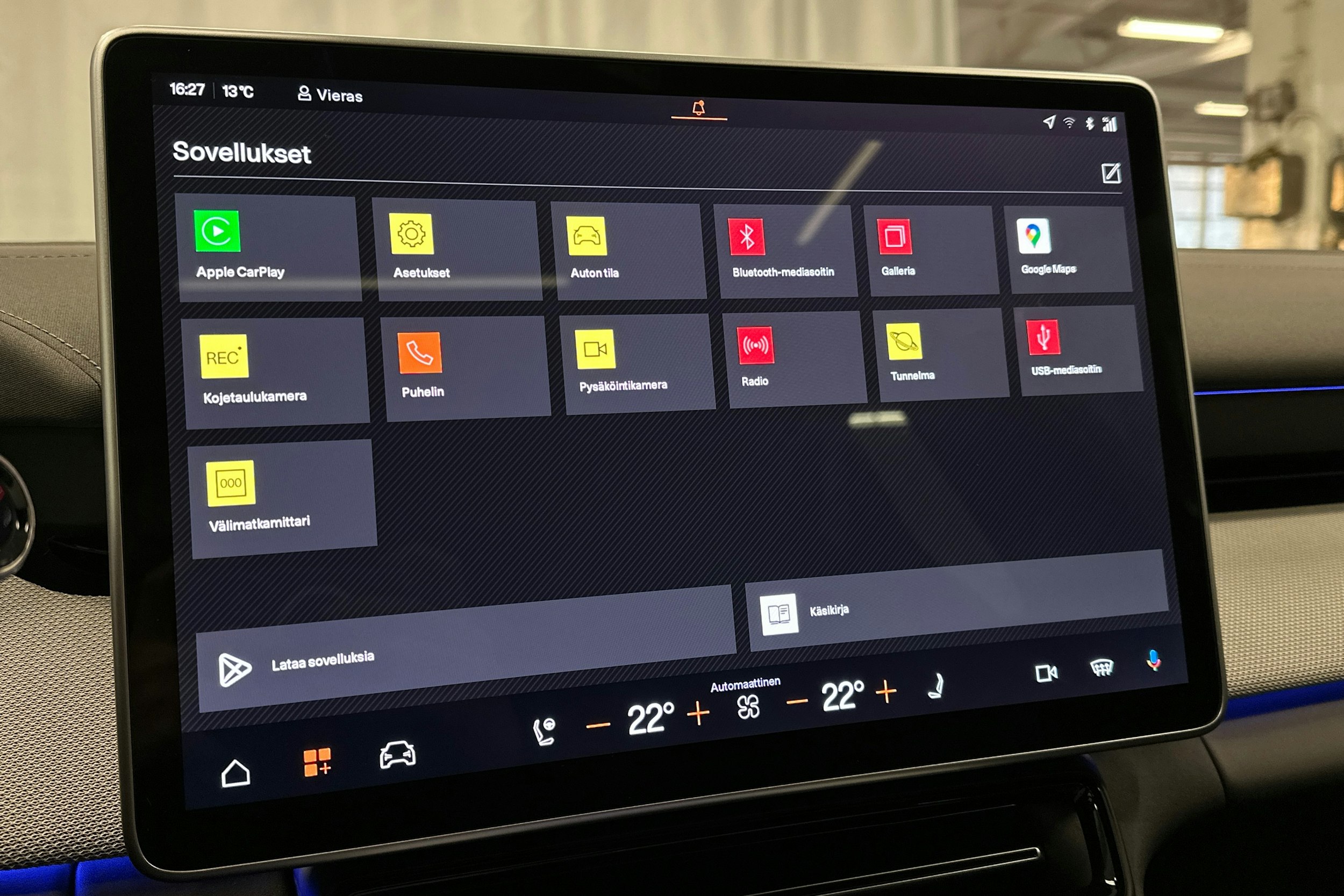 harmaa Polestar 4 2025 kuva 27.
