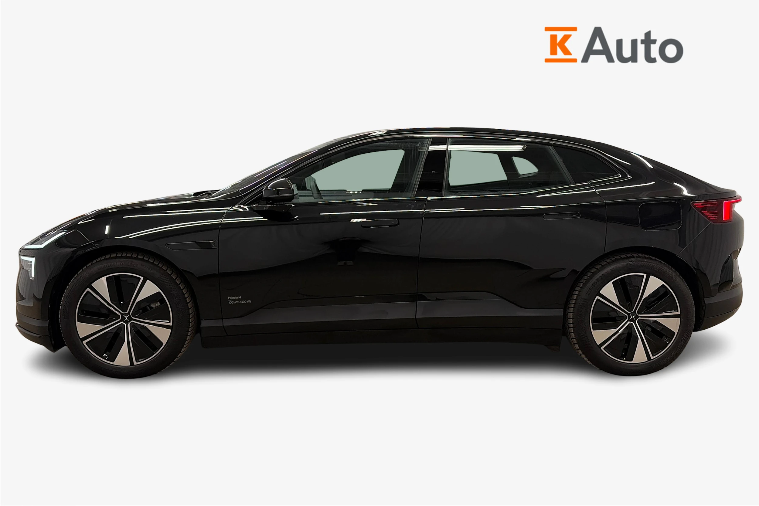 musta Polestar 4 2026 kuva 5.