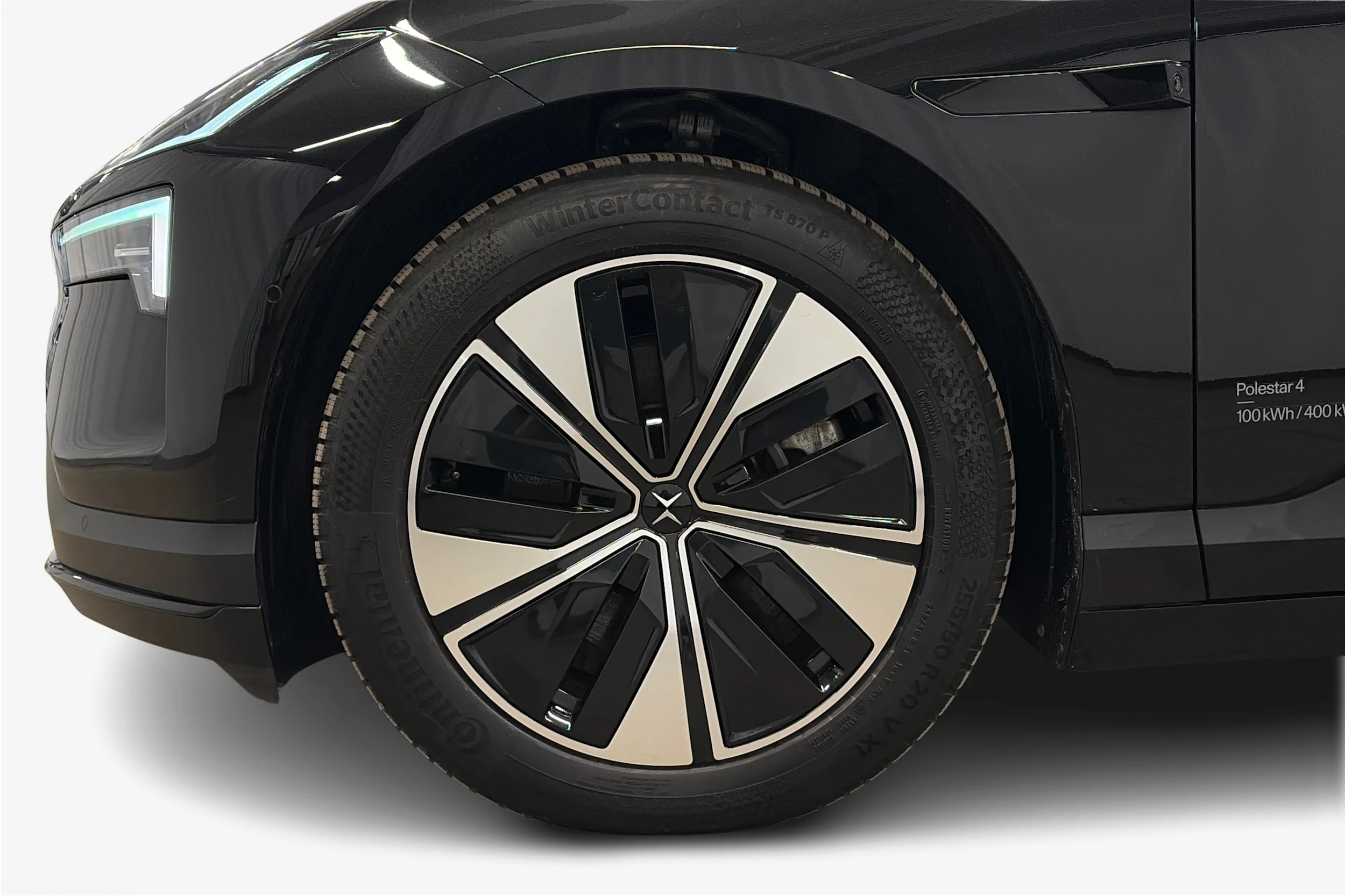 musta Polestar 4 2026 kuva 9.