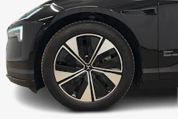 musta Polestar 4 2026 kuva 9.
