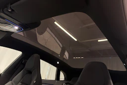 musta Polestar 4 2026 kuva 37.