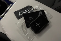 musta Polestar 4 2026 kuva 40.