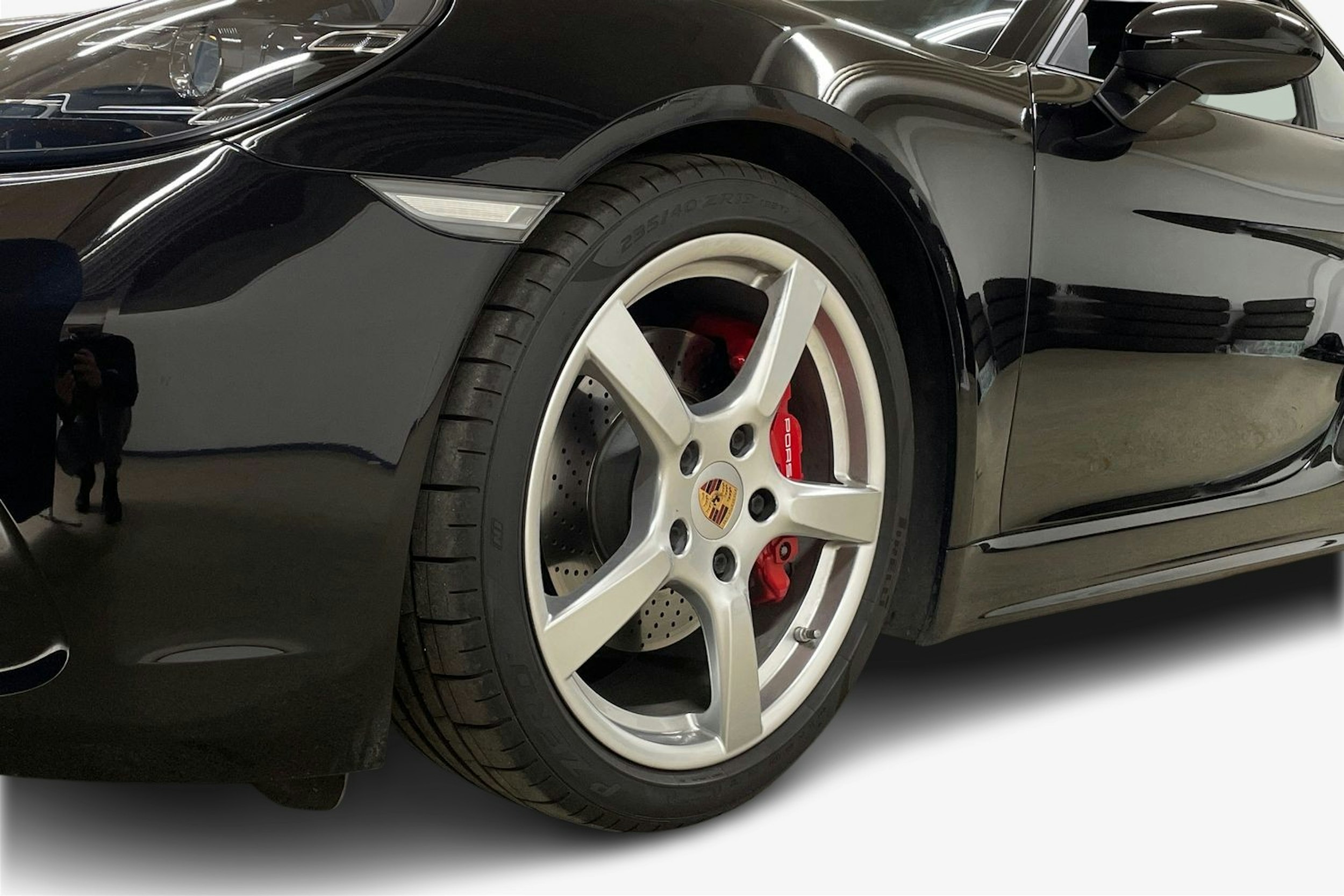 Musta Porsche 718 2017 kuva 11.