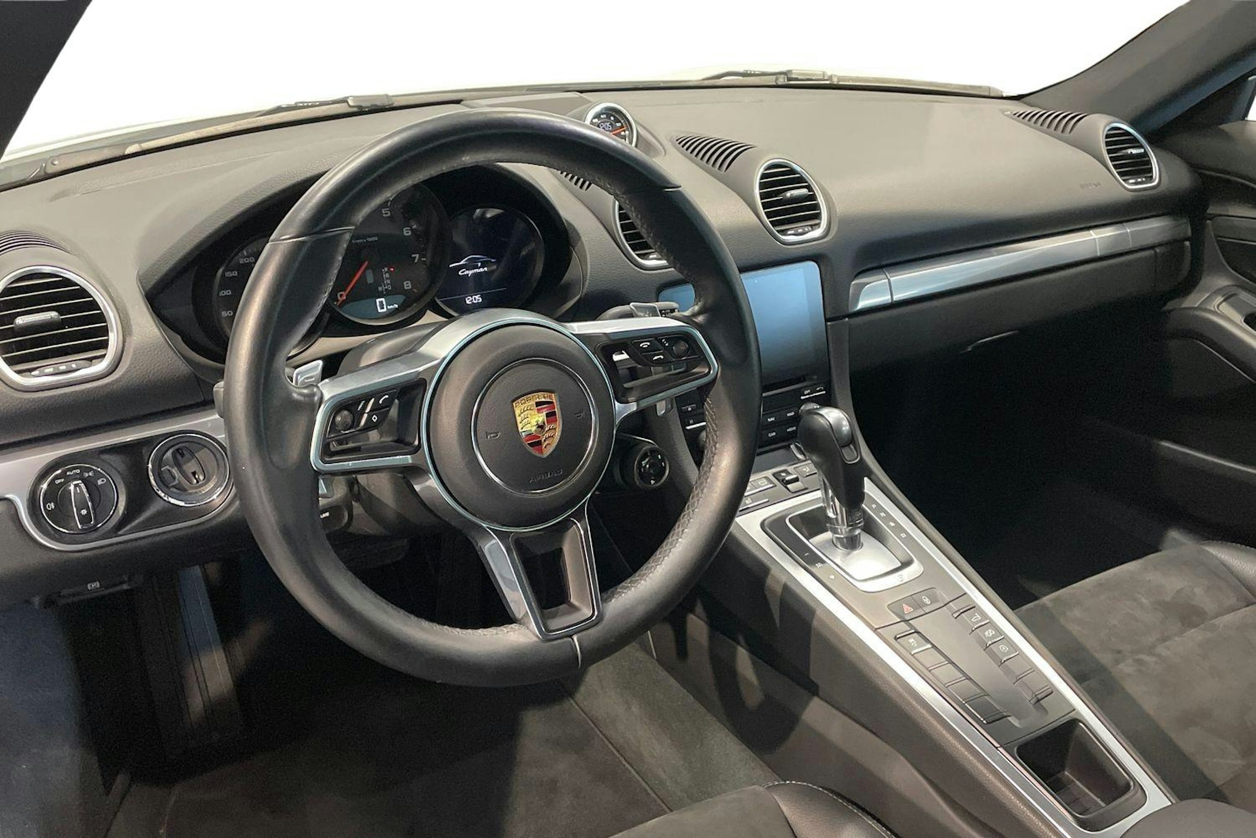 Valkoinen Porsche 718 2018 kuva 6.
