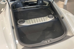 Valkoinen Porsche 718 2018 kuva 11.