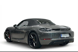 harmaa Porsche 718 2019 kuva 2.