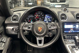 harmaa Porsche 718 2019 kuva 9.