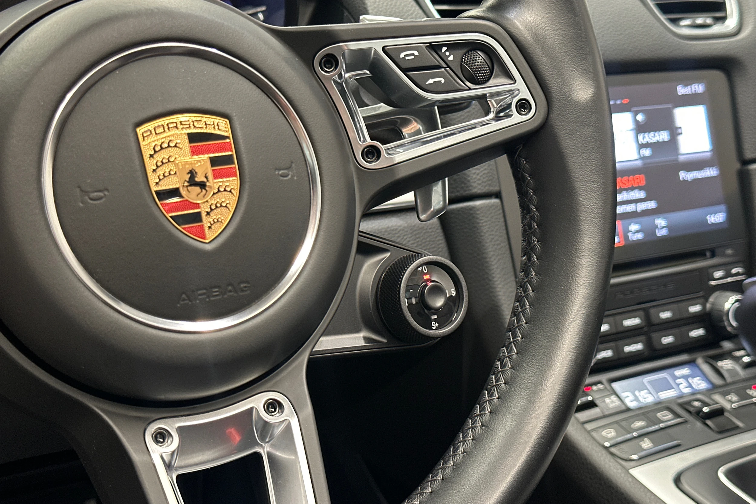 harmaa Porsche 718 2019 kuva 10.