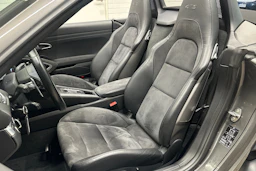harmaa Porsche 718 2019 kuva 15.