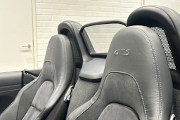 harmaa Porsche 718 2019 kuva 16.