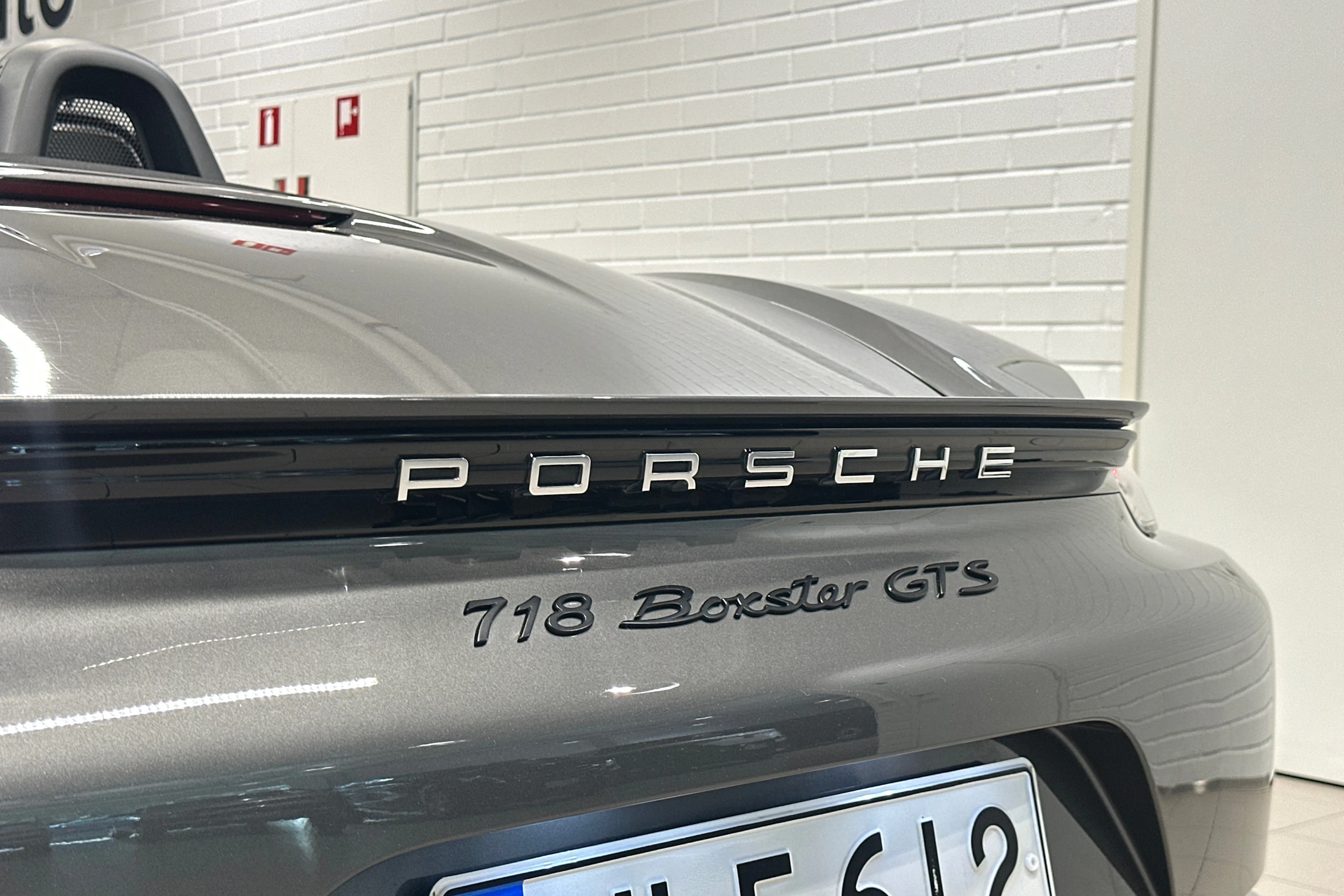 harmaa Porsche 718 2019 kuva 21.