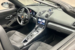 harmaa Porsche 718 2019 kuva 22.