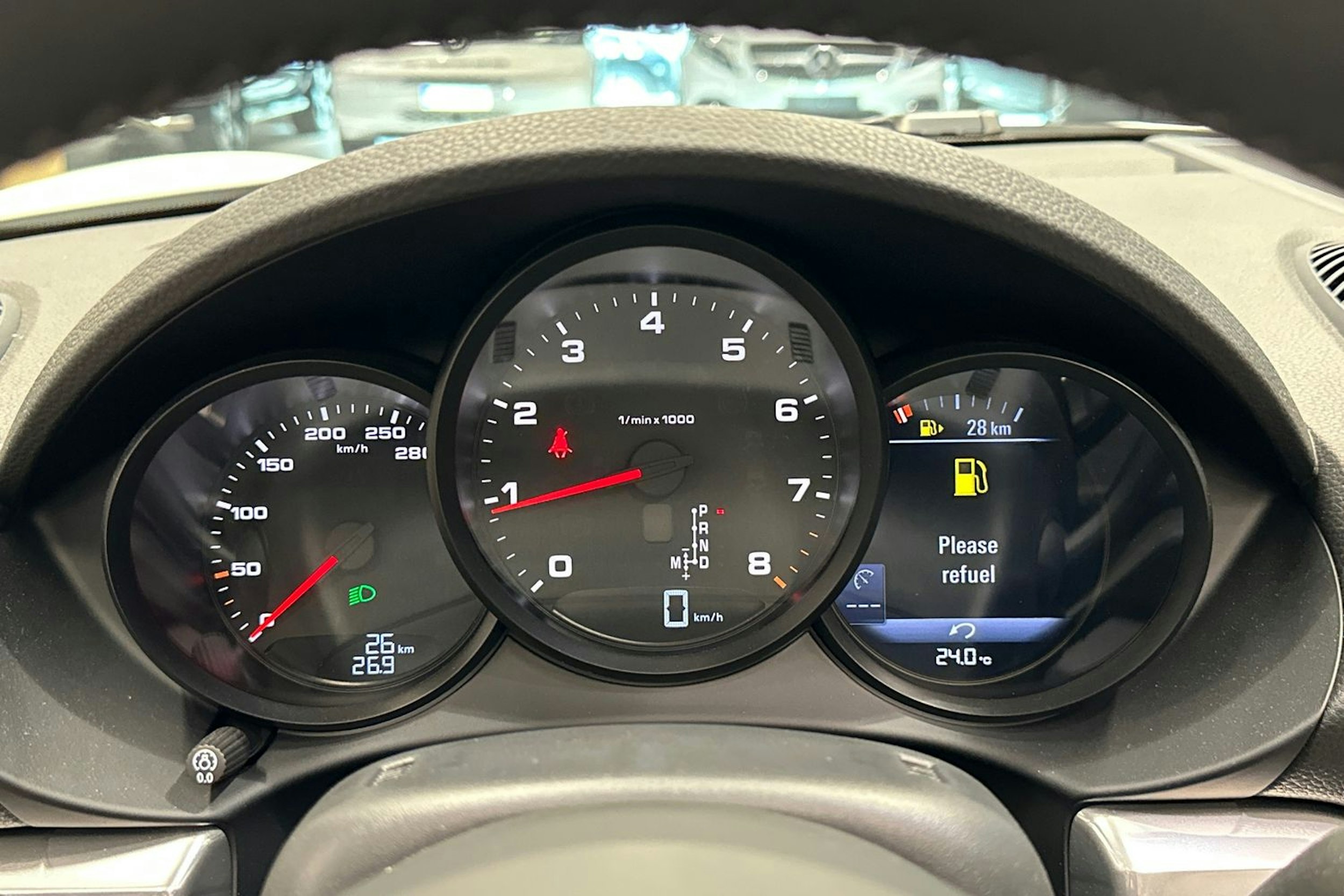 valkoinen Porsche 718 2024 kuva 10.