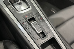 valkoinen Porsche 718 2024 kuva 13.