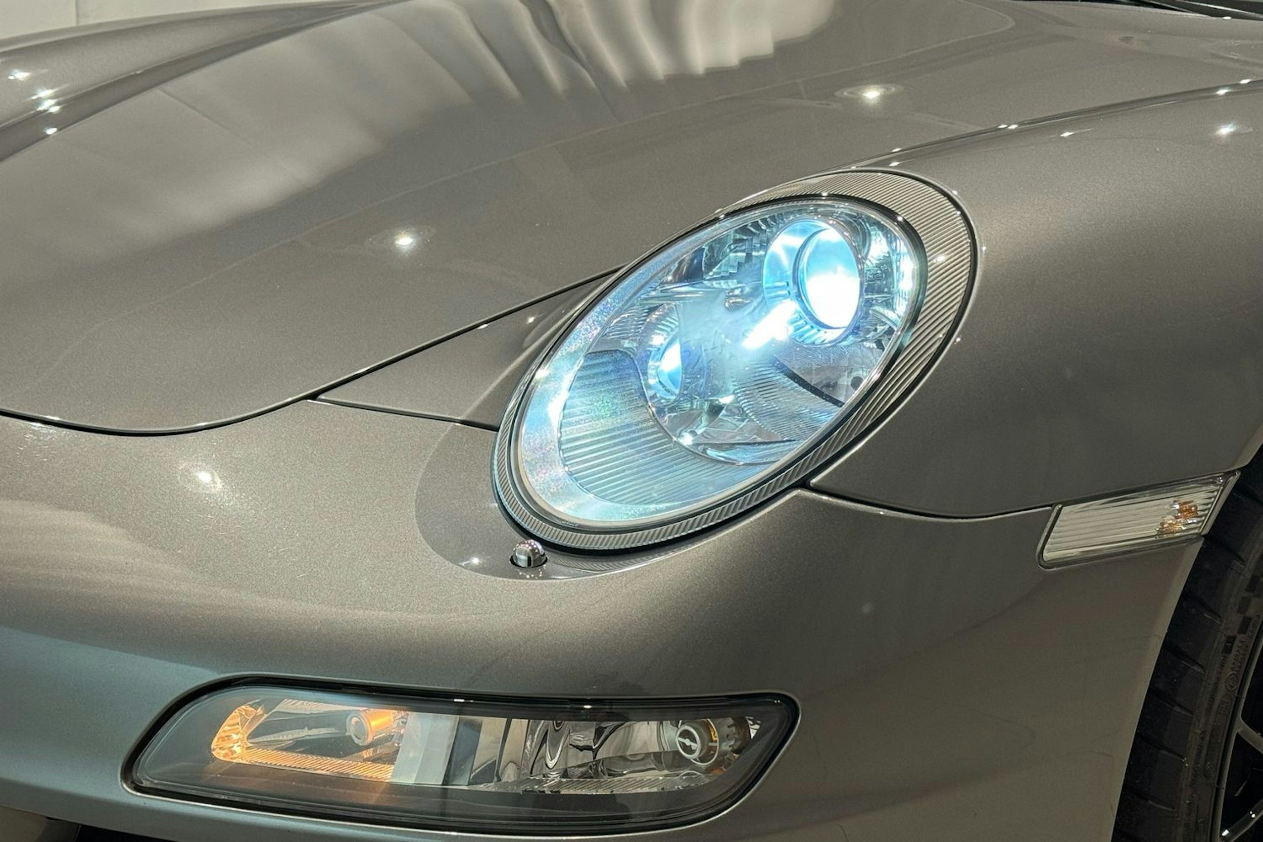 harmaa Porsche 911 2007 kuva 16.