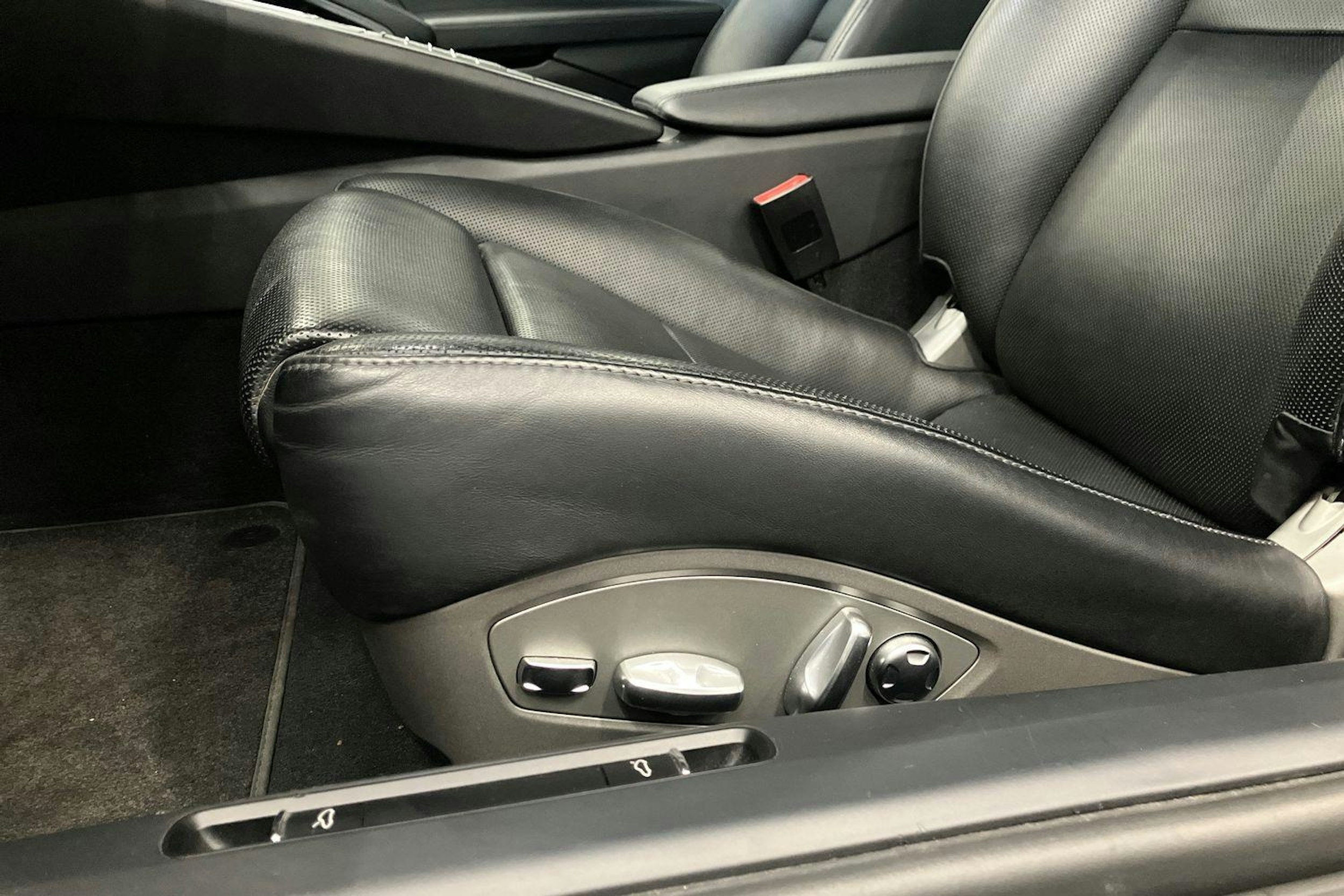 sininen Porsche 911 2012 kuva 14.
