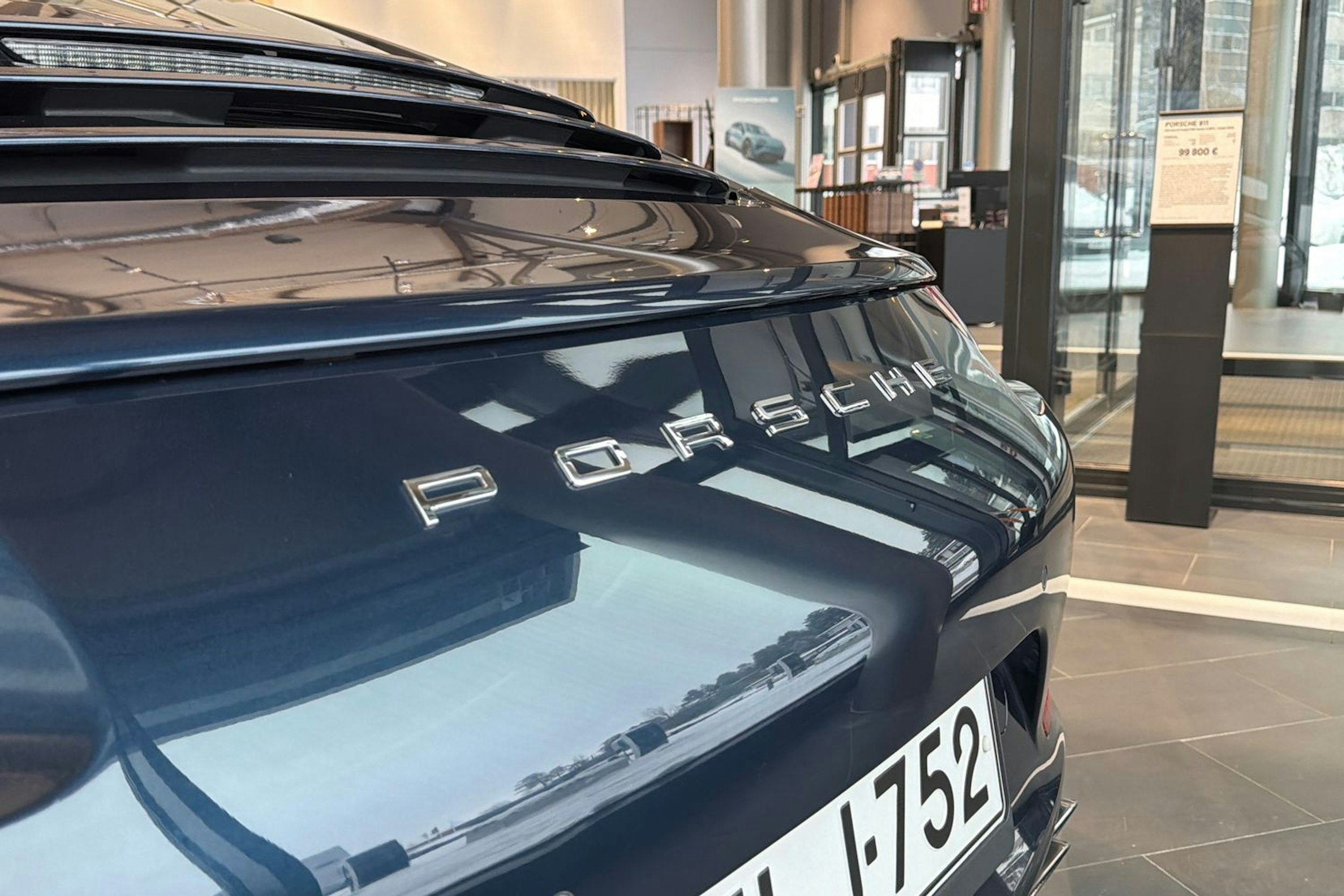 sininen Porsche 911 2012 kuva 23.