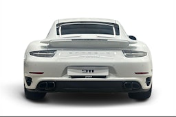 valkoinen Porsche 911 2013 kuva 3.