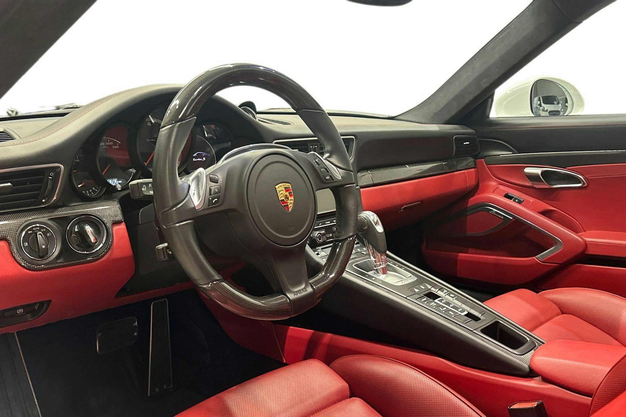 valkoinen Porsche 911 2013 kuva 6.