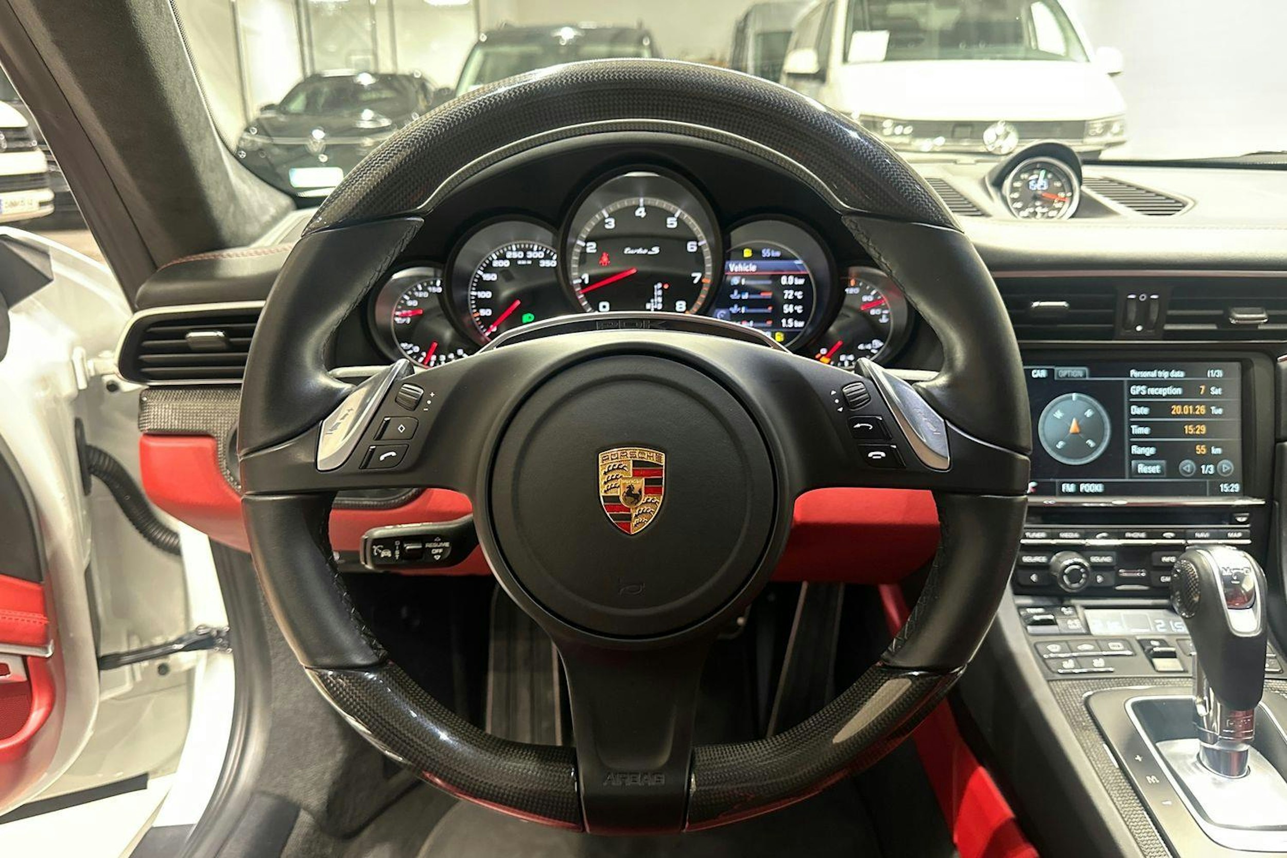 valkoinen Porsche 911 2013 kuva 10.