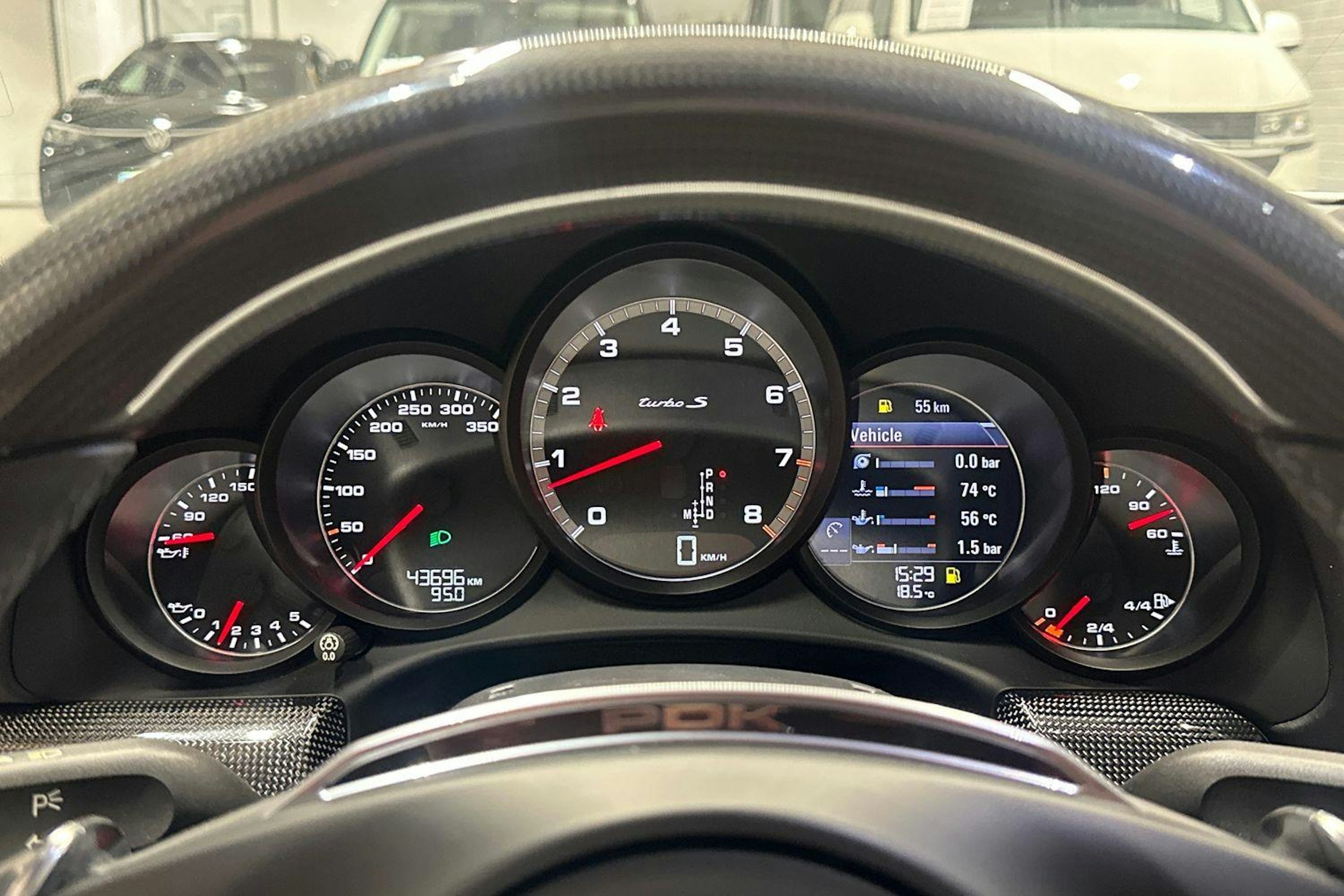 valkoinen Porsche 911 2013 kuva 11.