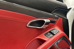 valkoinen Porsche 911 2013 kuva 18.