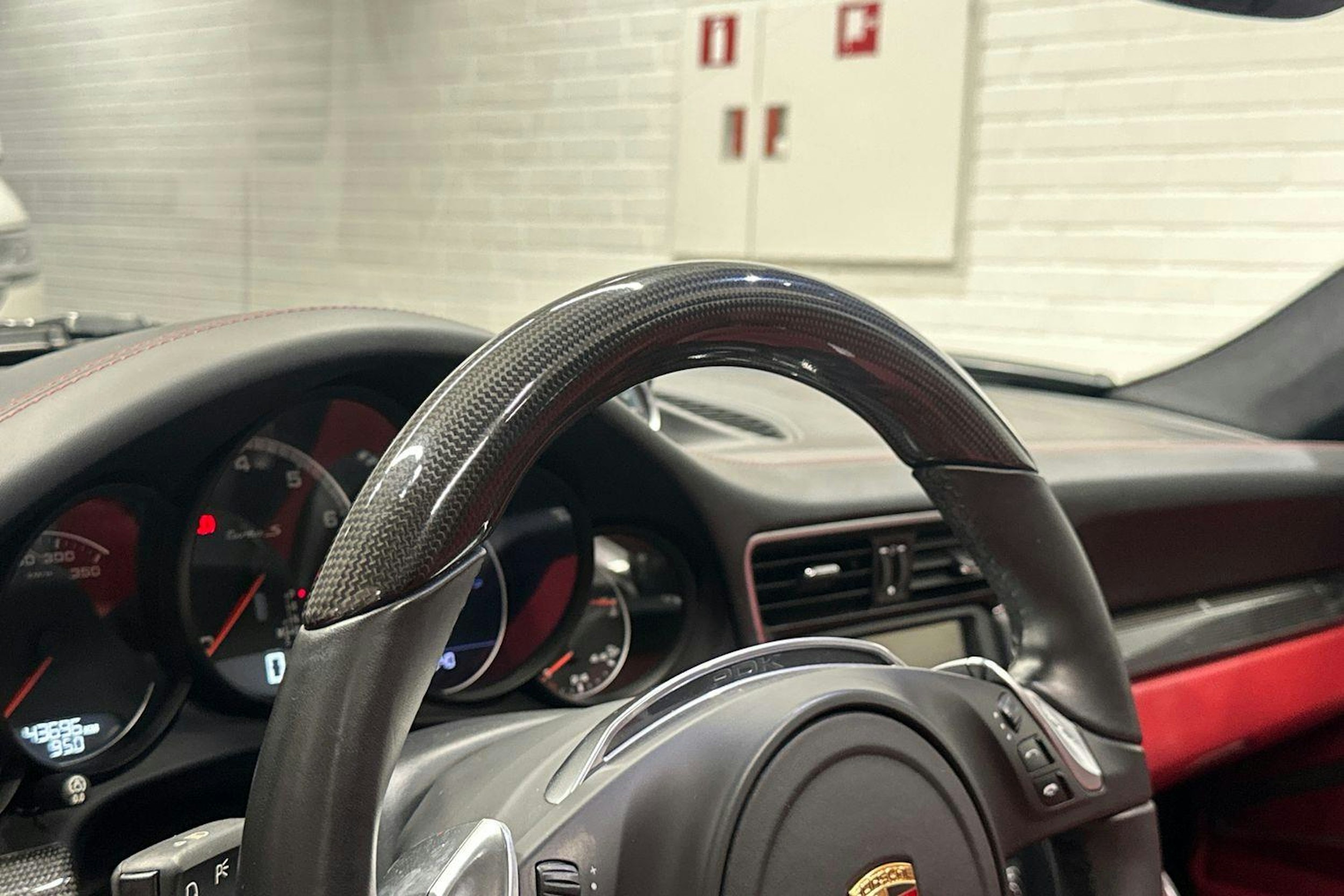 valkoinen Porsche 911 2013 kuva 23.