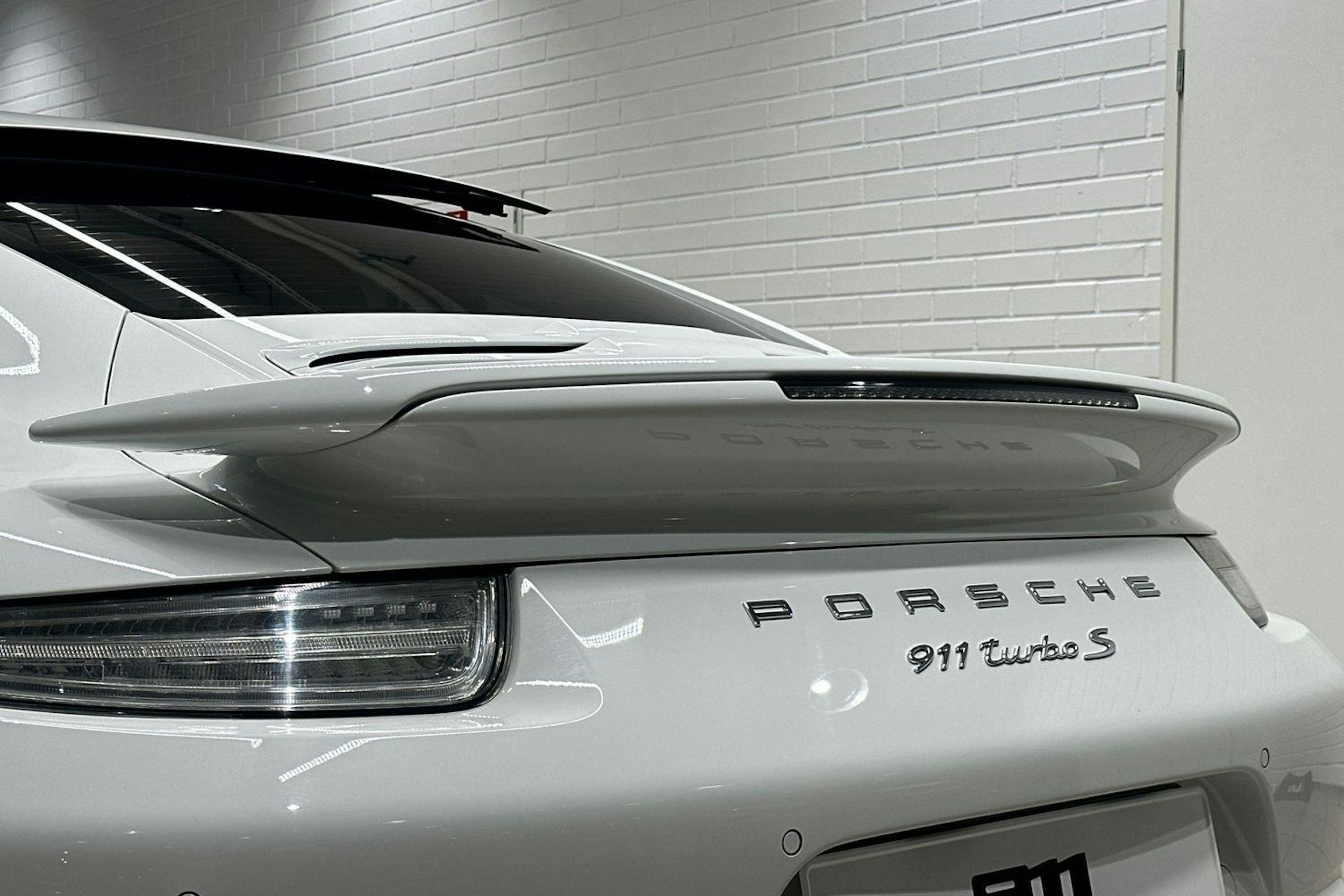 valkoinen Porsche 911 2013 kuva 25.