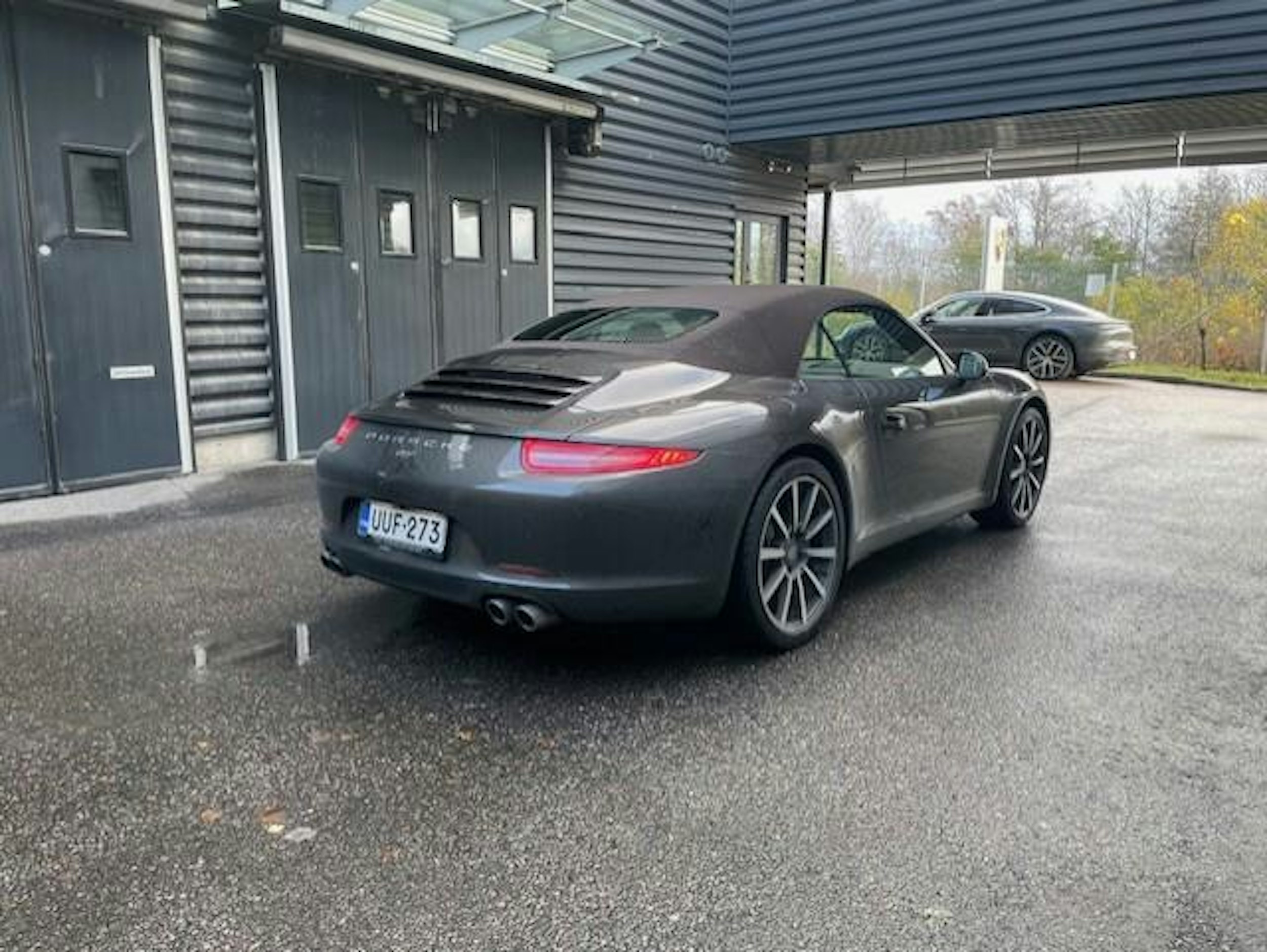 ruskea (beige) Porsche 911 2013 kuva 2.